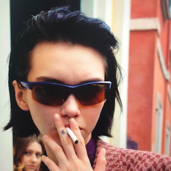 Meet your Posher, Elvis - Picture 1 of 1